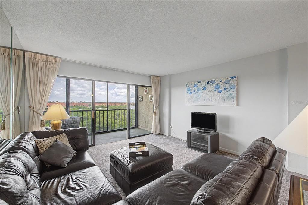 3300 COVE CAY DRIVE 7D photo 12