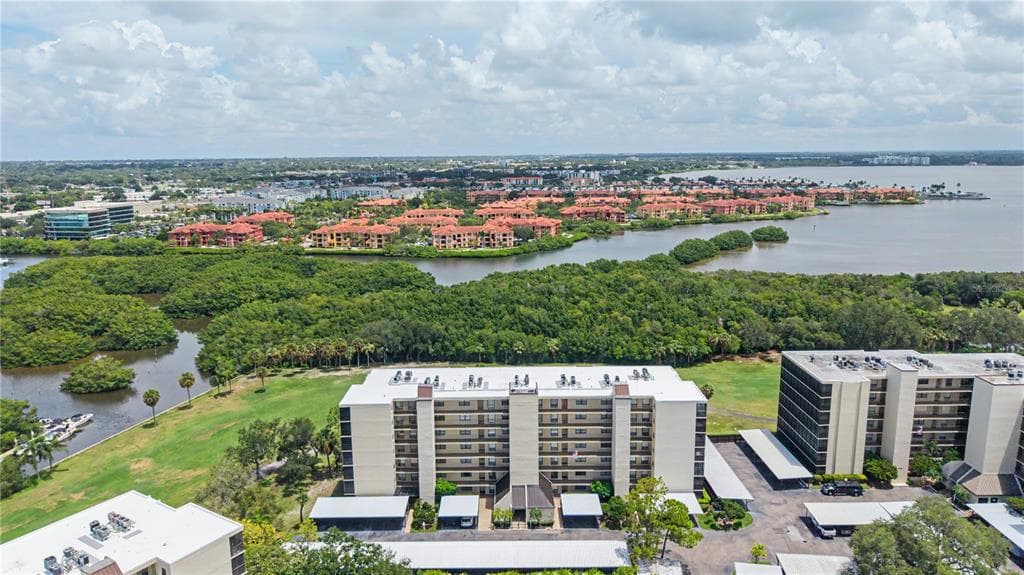 3300 COVE CAY DRIVE 7D photo 3