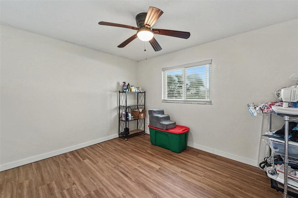 8639 GREEN STREET photo 14