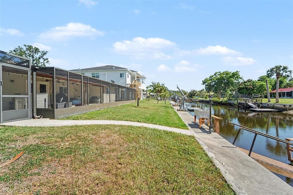 8639 GREEN STREET photo 25