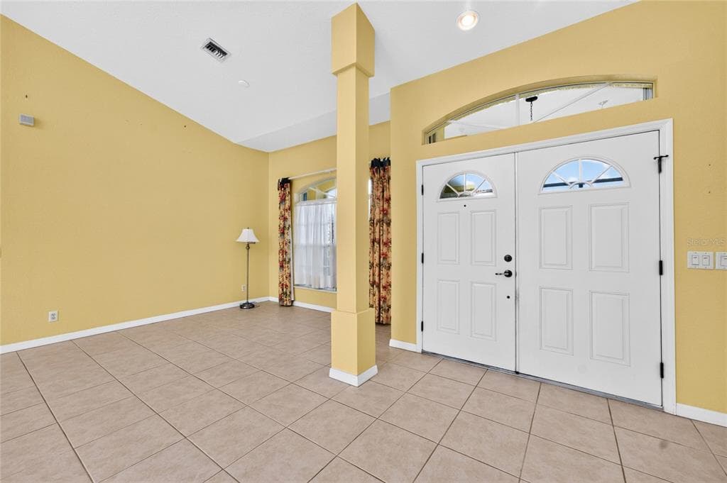 225 FAIRWAY ROAD photo 4