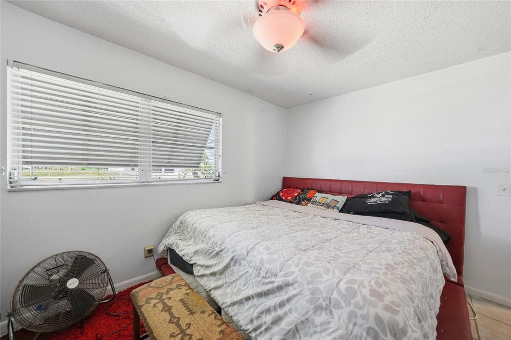 21078 EDGEWATER DRIVE photo 16