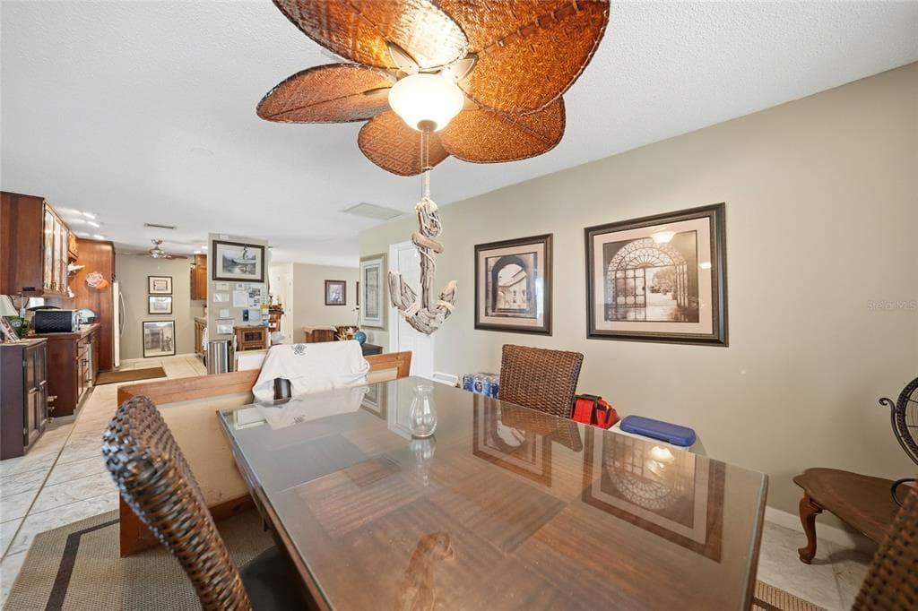 21078 EDGEWATER DRIVE photo 11