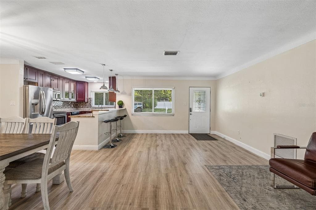 3282 HONEYSUCKLE RD photo 19