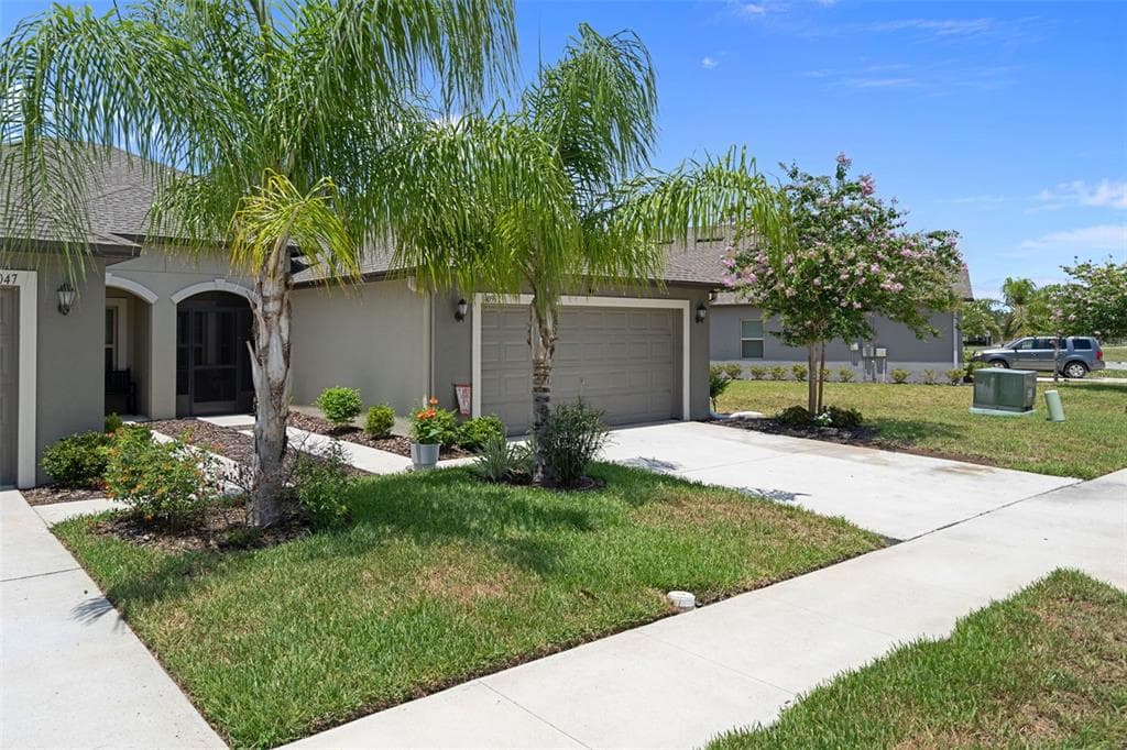14055 WEDDINGTON TERRACE photo 2