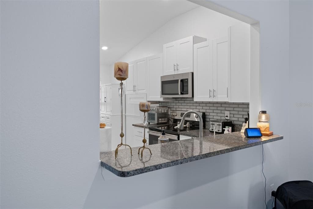 14055 WEDDINGTON TERRACE photo 13