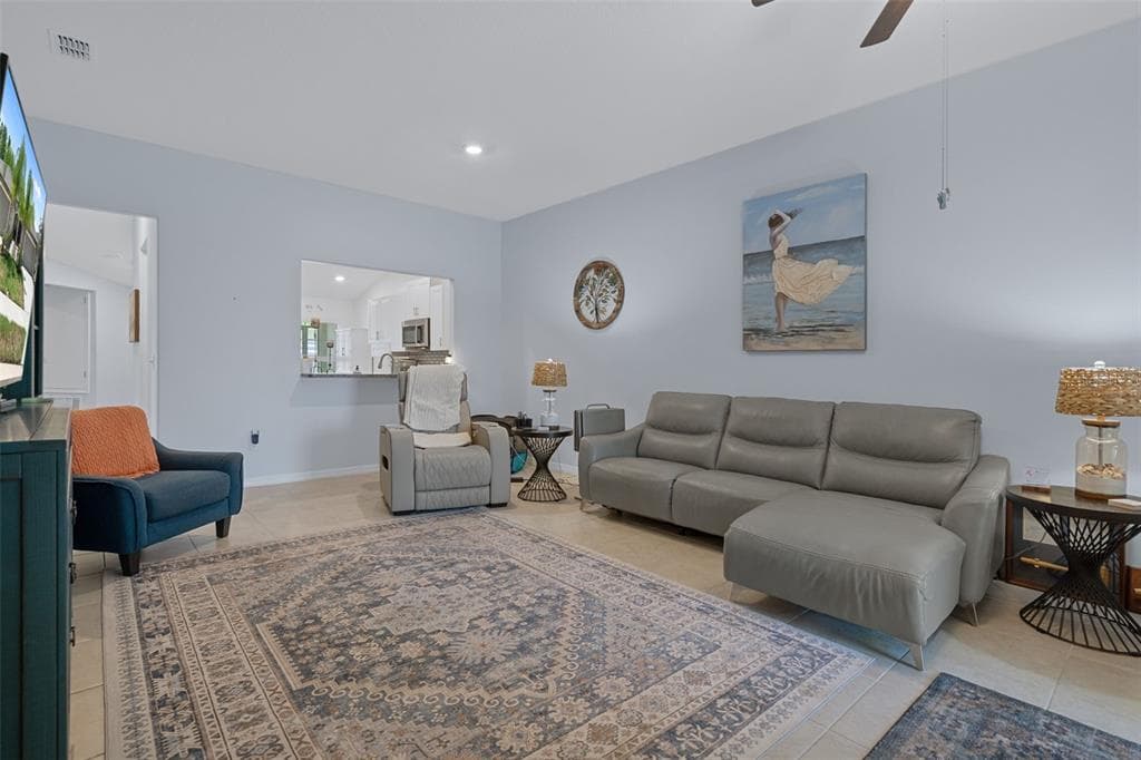 14055 WEDDINGTON TERRACE photo 15