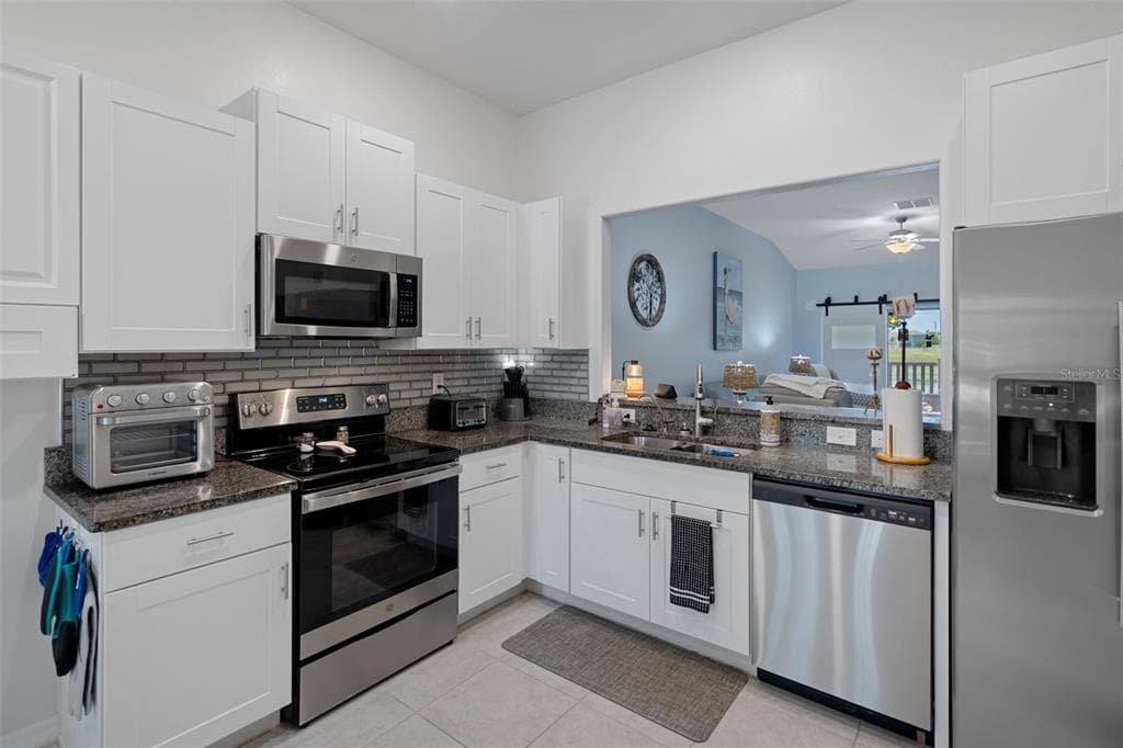 14055 WEDDINGTON TERRACE photo 8