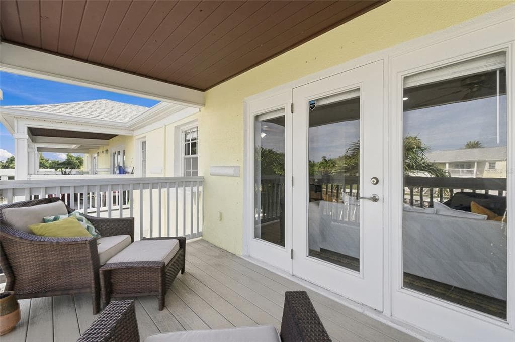 4725 COQUINA KEY DRIVE SE D photo 23