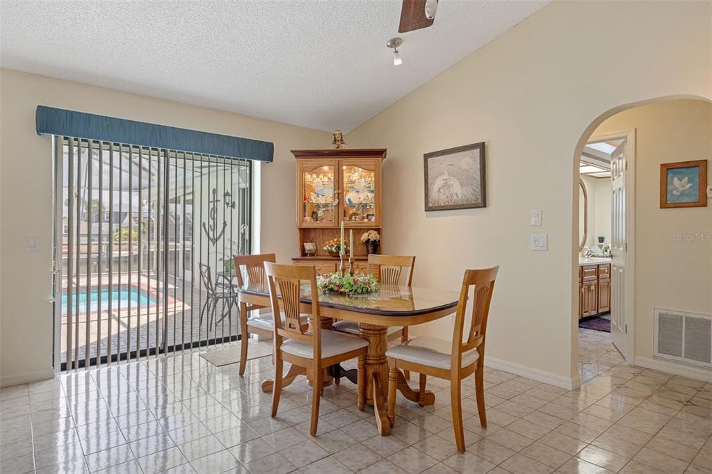 15602 CENTURY DRIVE photo 22