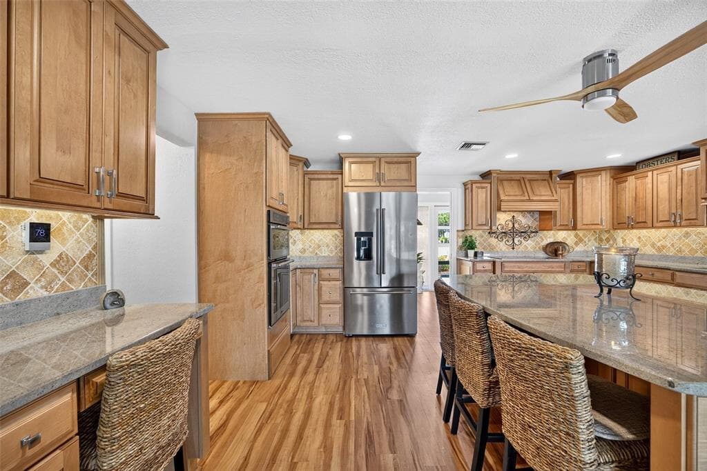 359 BAL HARBOR BOULEVARD photo 17