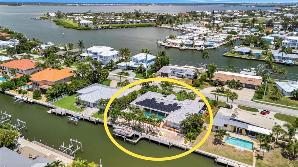514 KEY ROYALE DRIVE photo 2