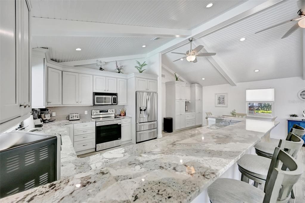 514 KEY ROYALE DRIVE photo 17