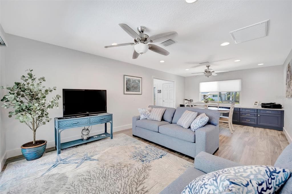 514 KEY ROYALE DRIVE photo 20