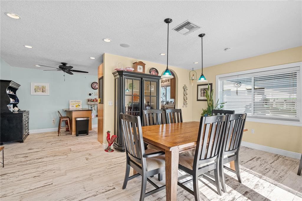 1468 SANDALWOOD DRIVE photo 20