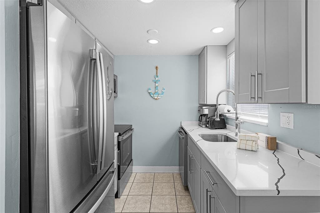 6020 MIDNIGHT PASS ROAD 49 photo 12