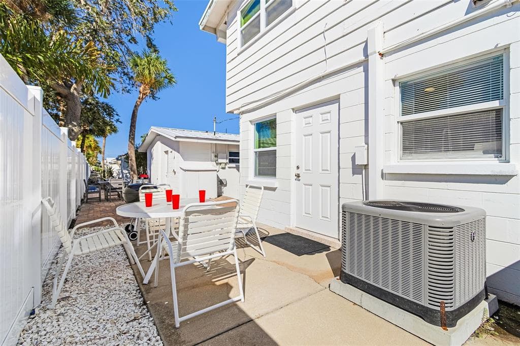 6020 MIDNIGHT PASS ROAD 49 photo 22