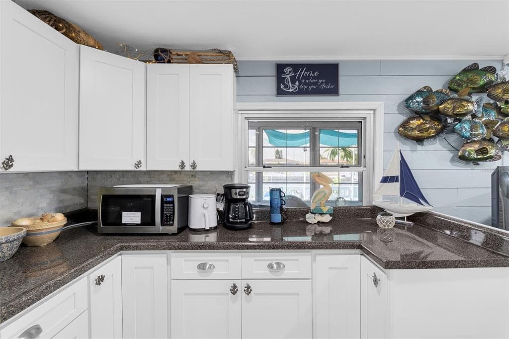 6630 TOWER DRIVE photo 17