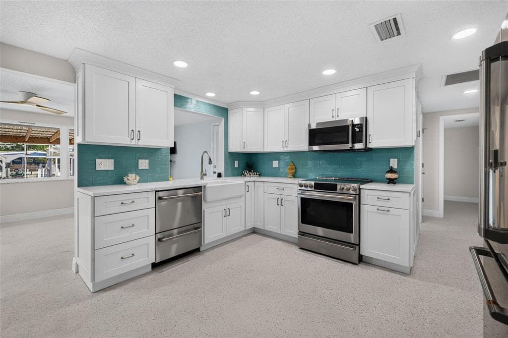 13626 JENNITA DRIVE photo 6