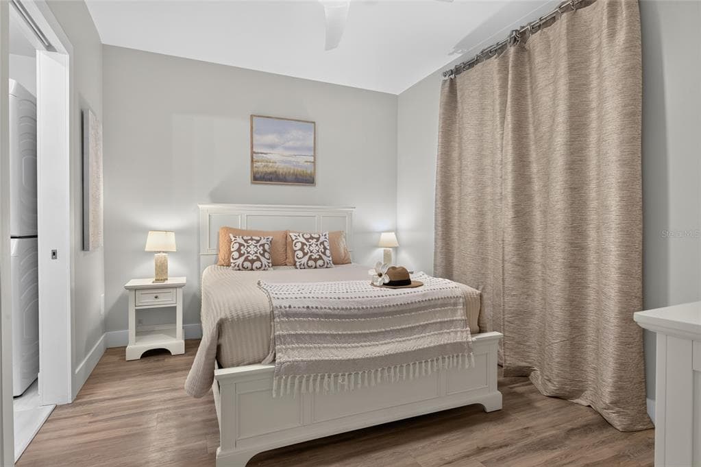 1709 N TAMIAMI TRAIL 505 photo 17