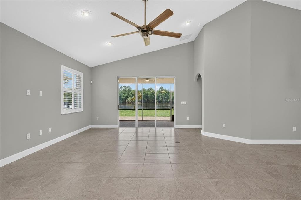 37 LAGOON WAY photo 24