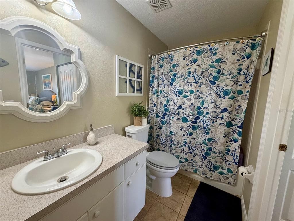 107 DOUGLAS STREET photo 17