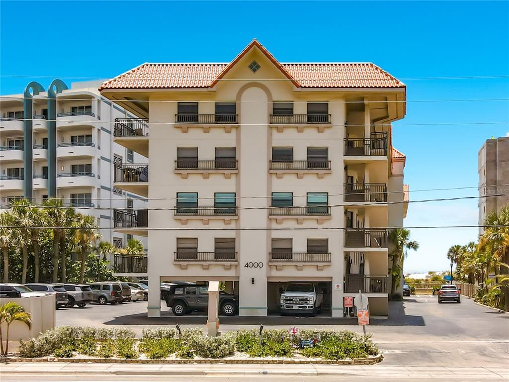 4000 GULF BOULEVARD 203 photo 2