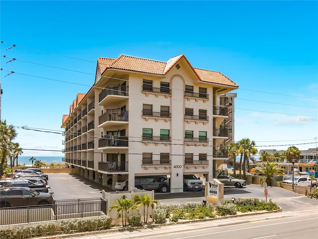 4000 GULF BOULEVARD 203 photo 3