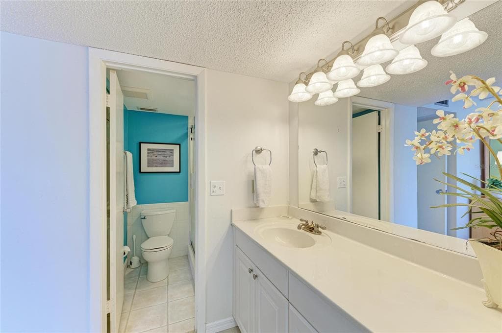 6157 MIDNIGHT PASS ROAD E12 photo 25