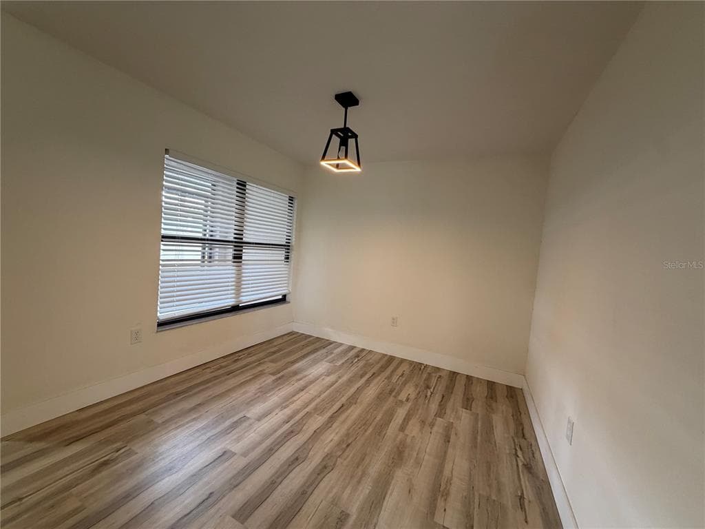339 PEMBROKE LANE S 228 photo 8
