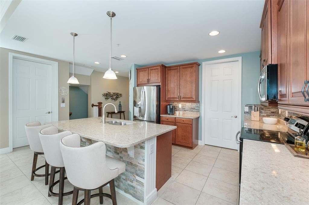 10330 LONGSHORE ROAD 51 photo 11