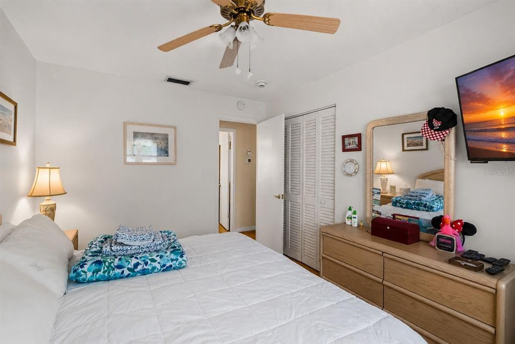 611 GULF DRIVE N C27 photo 24