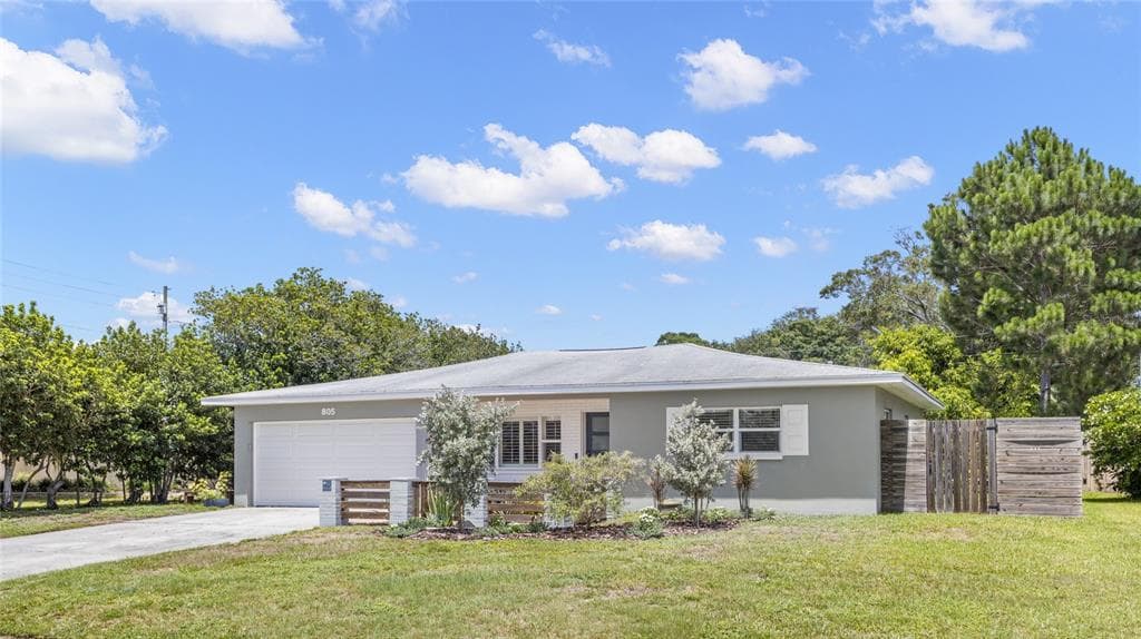 805 WELLINGTON DRIVE photo 1