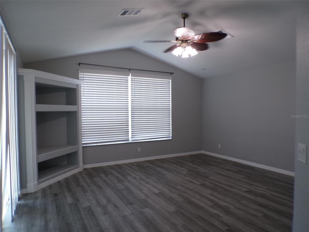 1077 ROTONDA CIRCLE photo 13