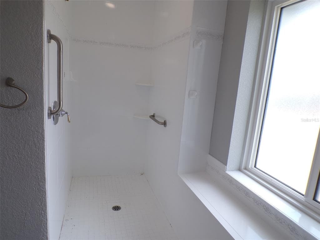 1077 ROTONDA CIRCLE photo 16