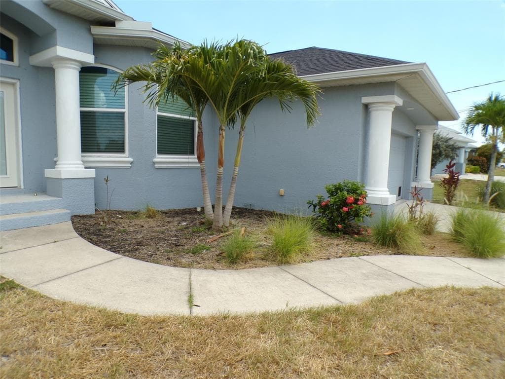 1077 ROTONDA CIRCLE photo 22