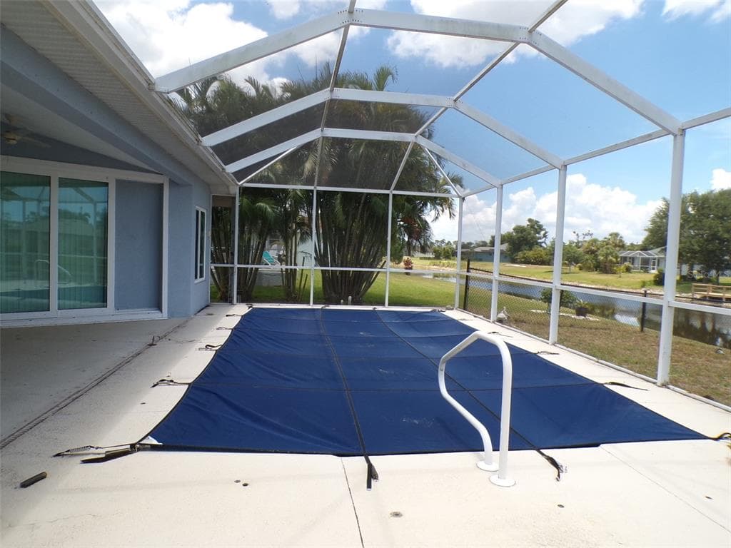 1077 ROTONDA CIRCLE photo 18
