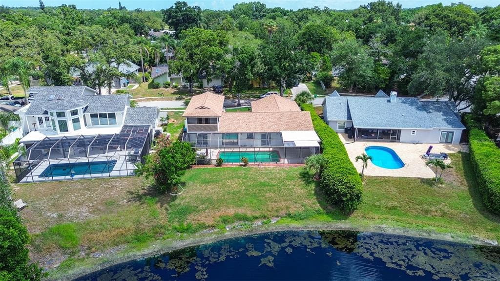 2876 LAKE VALENCIA BOULEVARD E photo 5