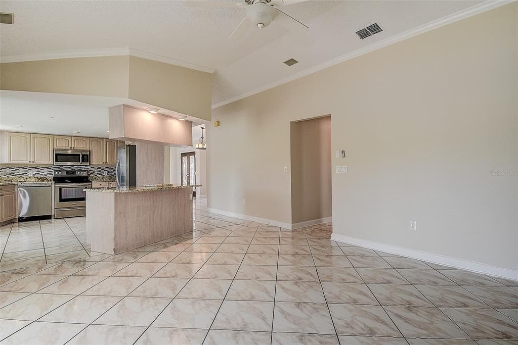 2876 LAKE VALENCIA BOULEVARD E photo 19