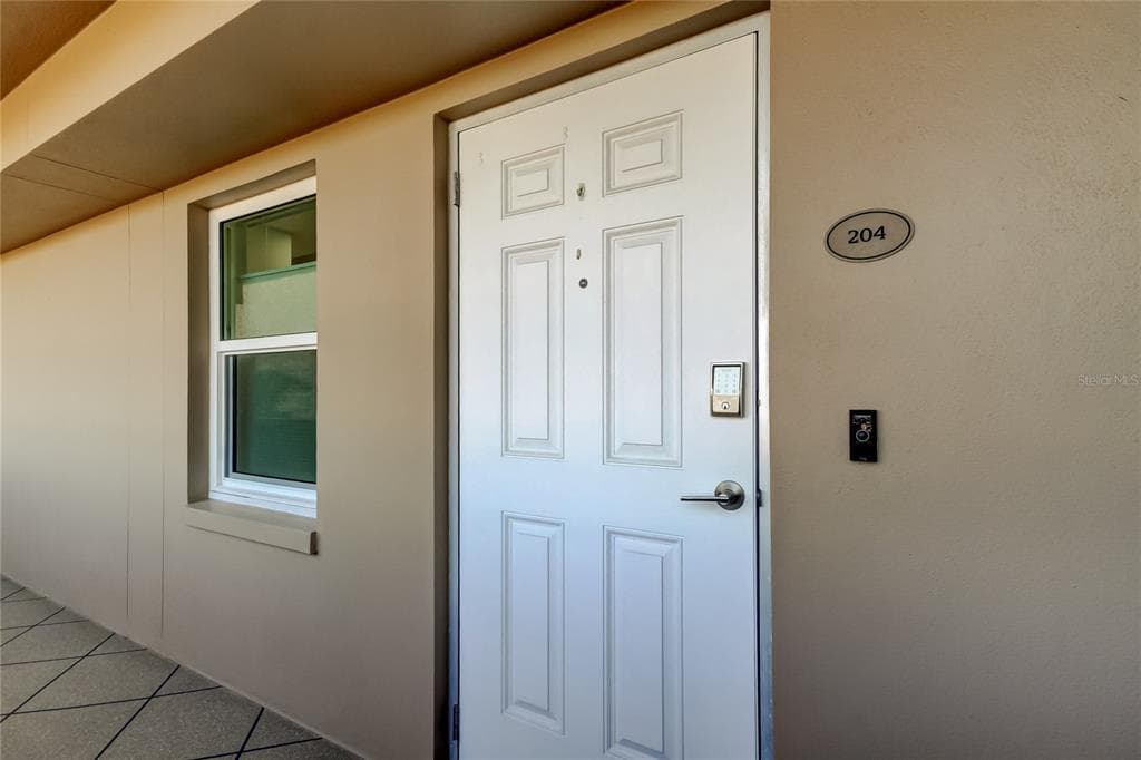 5200 BRITTANY DRIVE S 204 photo 3