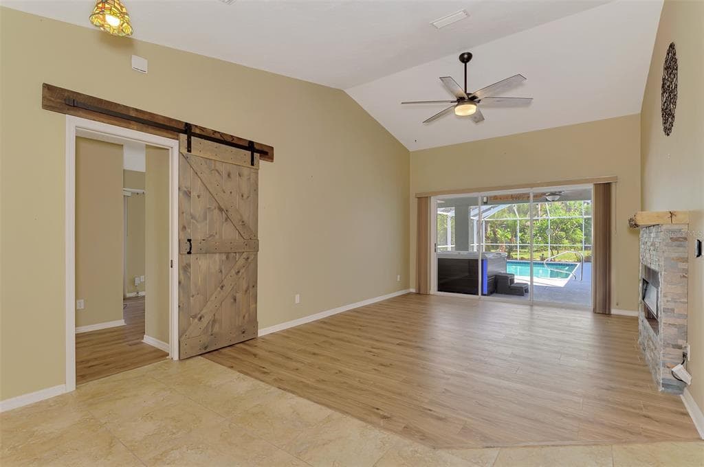 3706 SLAYTON AVENUE photo 13