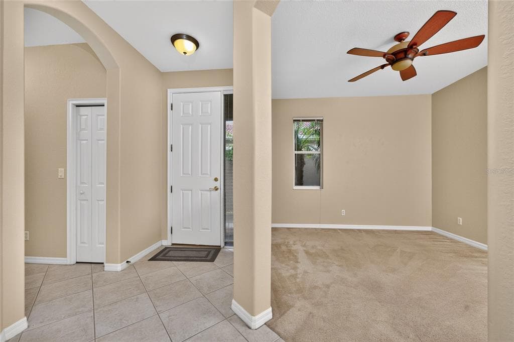 246 MESTRE PLACE photo 3