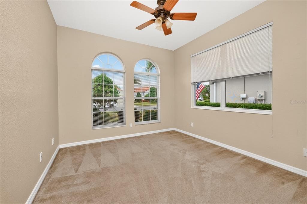 246 MESTRE PLACE photo 21