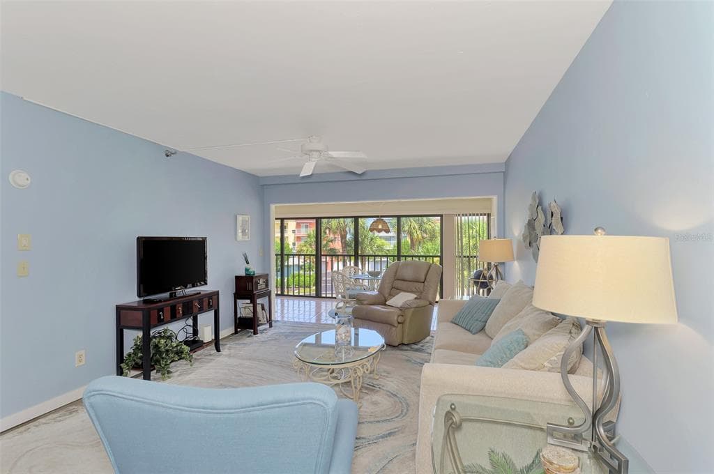 1551 BEACH ROAD 309 photo 17
