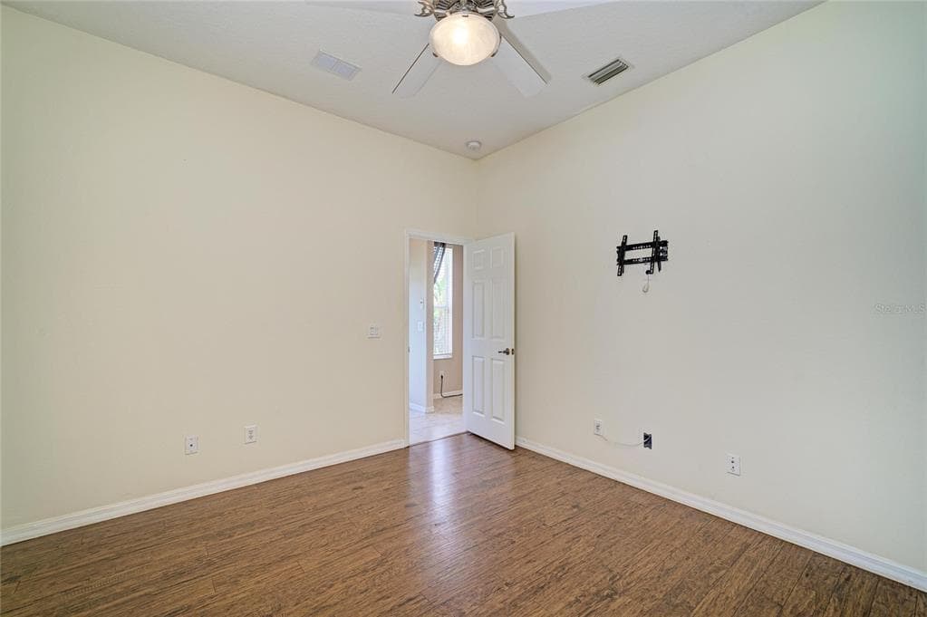 12626 30TH STREET CIRCLE E photo 23