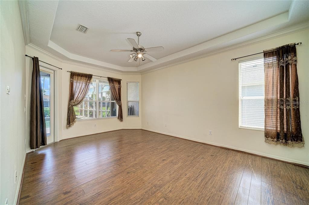 12626 30TH STREET CIRCLE E photo 12