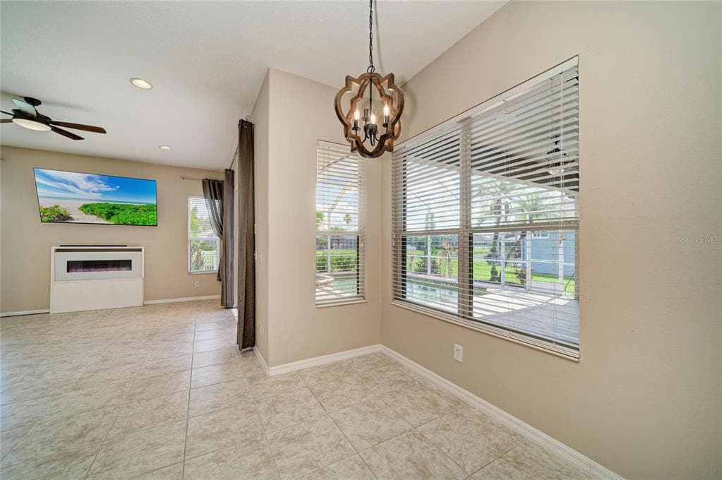 12626 30TH STREET CIRCLE E photo 10