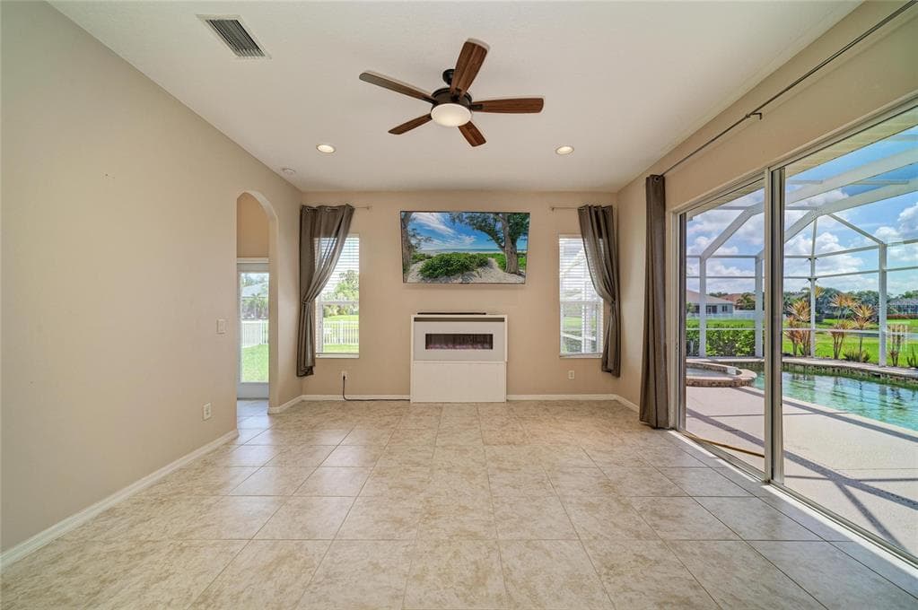 12626 30TH STREET CIRCLE E photo 11
