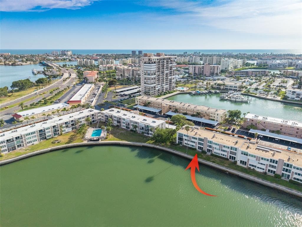 7425 BAY ISLAND DRIVE S 107 photo 2