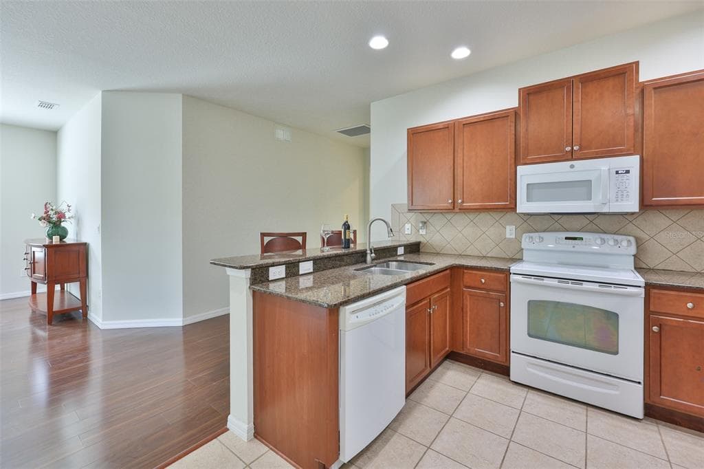 5618 SUNSET FALLS DRIVE photo 16